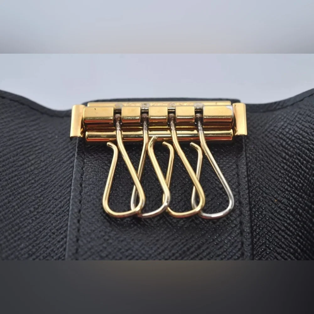 Auth Louis Vuitton Kabuki Monogram Multicles 4 Four Hooks Key Case. COLLECTORS🔥 - Picture 12 of 16